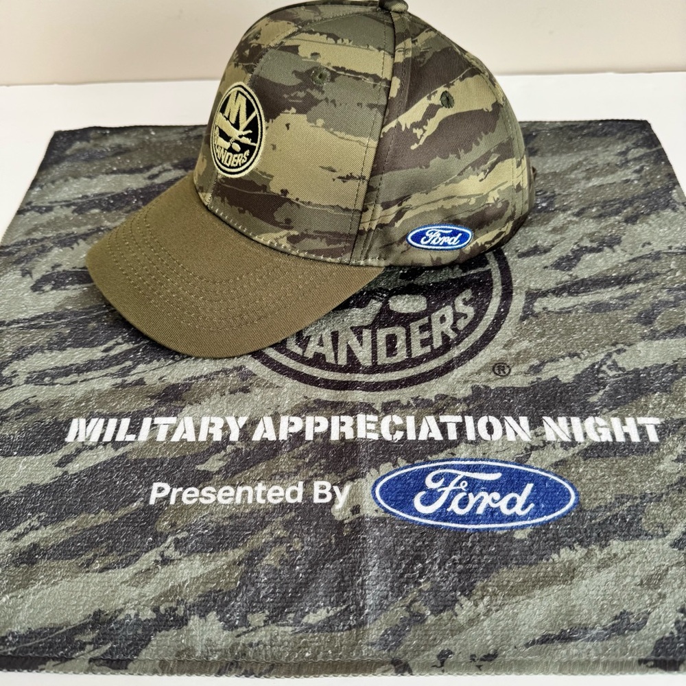 2025 NY Islanders Military
Appreciation Night Hat And Rally Camo
Towel by Ford